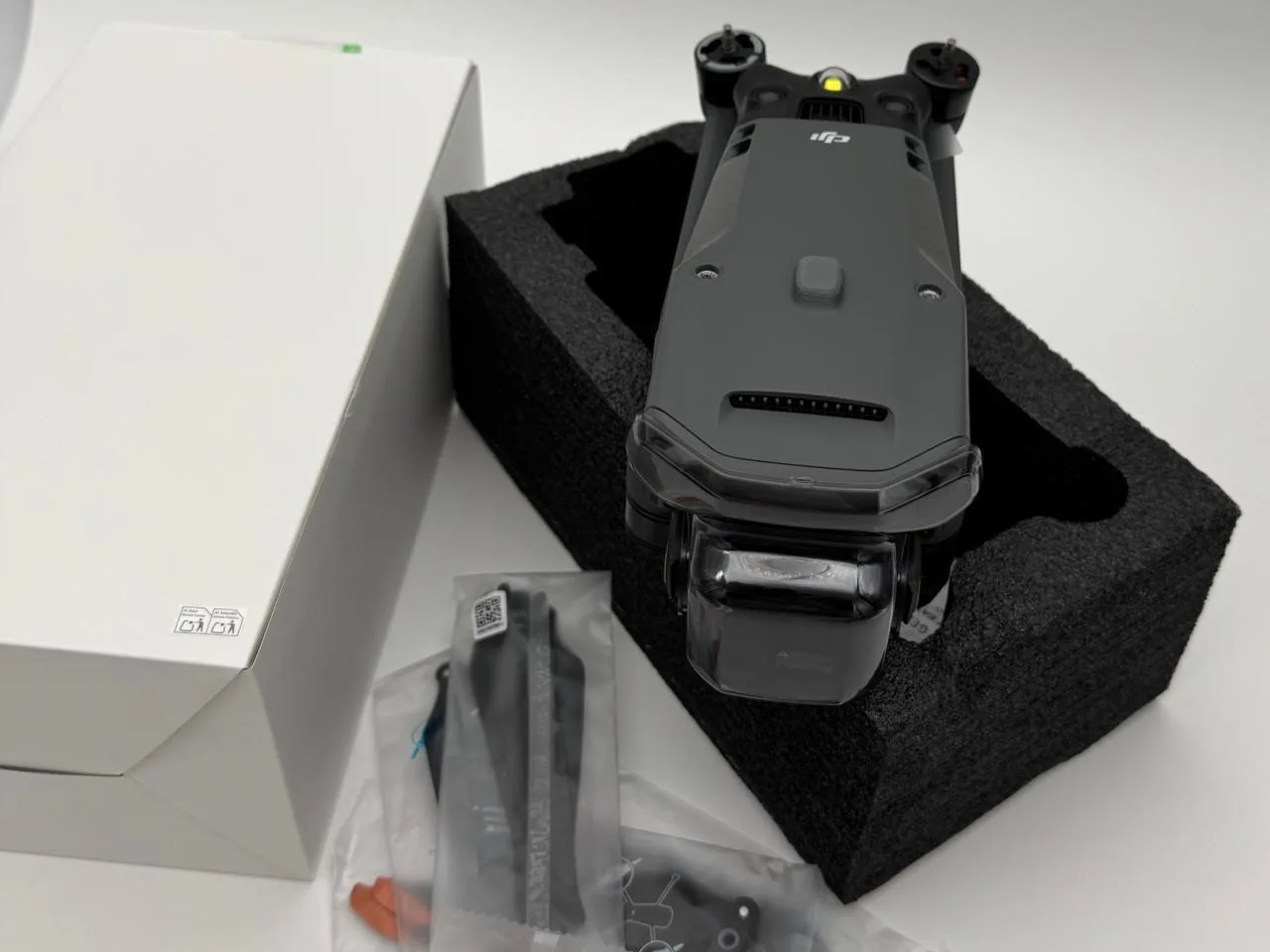 Квадрокоптер DJI Mavic 3T Thermal (с тепловизором) в комплектации «тушка»