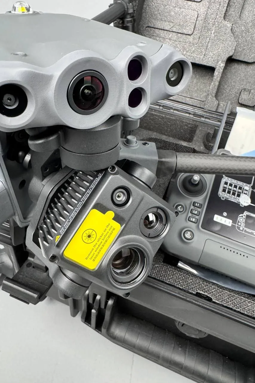 Квадрокоптер DJI Matrice 30T (с тепловизором)