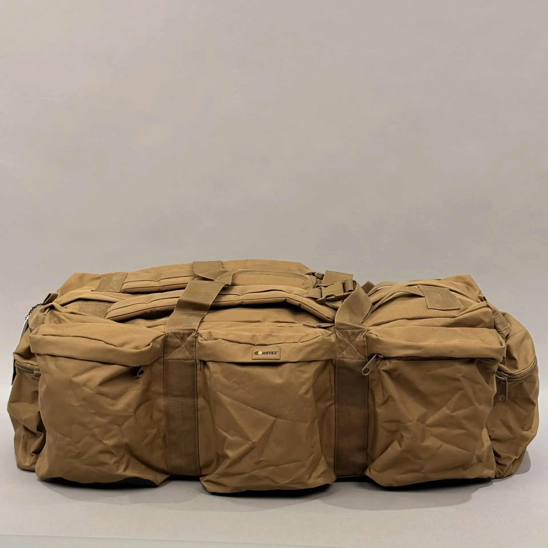Сумка-рюкзак (баул) GONGTEX®️, 100L, тактический в расцветке песок / tan, coyote