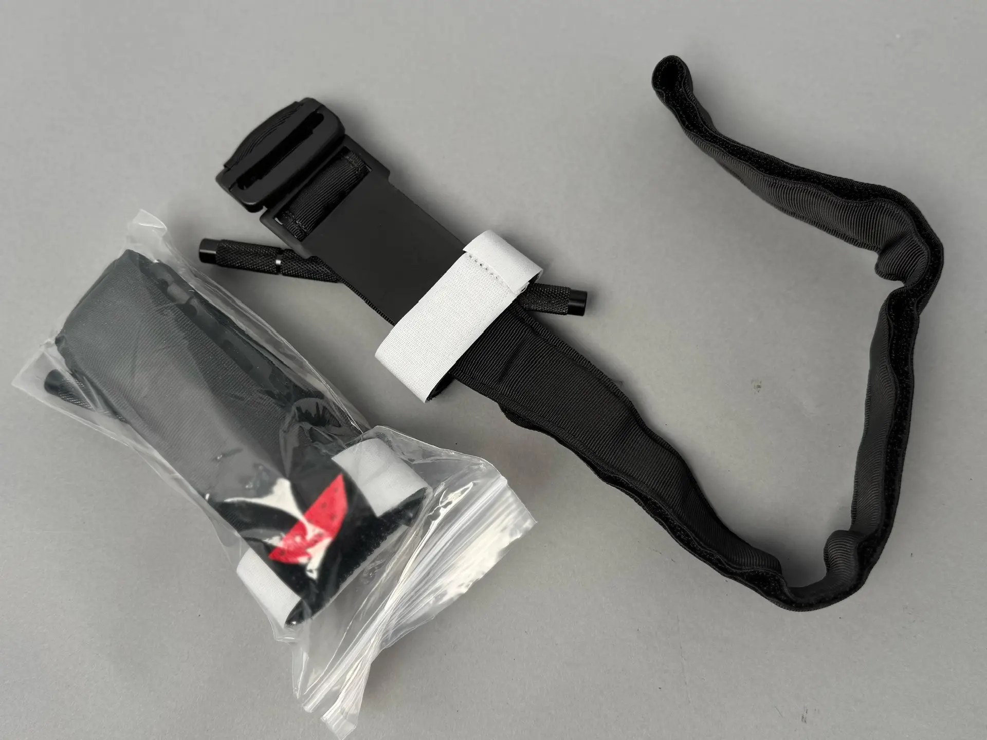 RHINO RESCUE: КОМПЛЕКТ ОККЛЮЗИОННЫХ ПЛАСТЫРЕЙ CHEST SEAL TWIN PACK