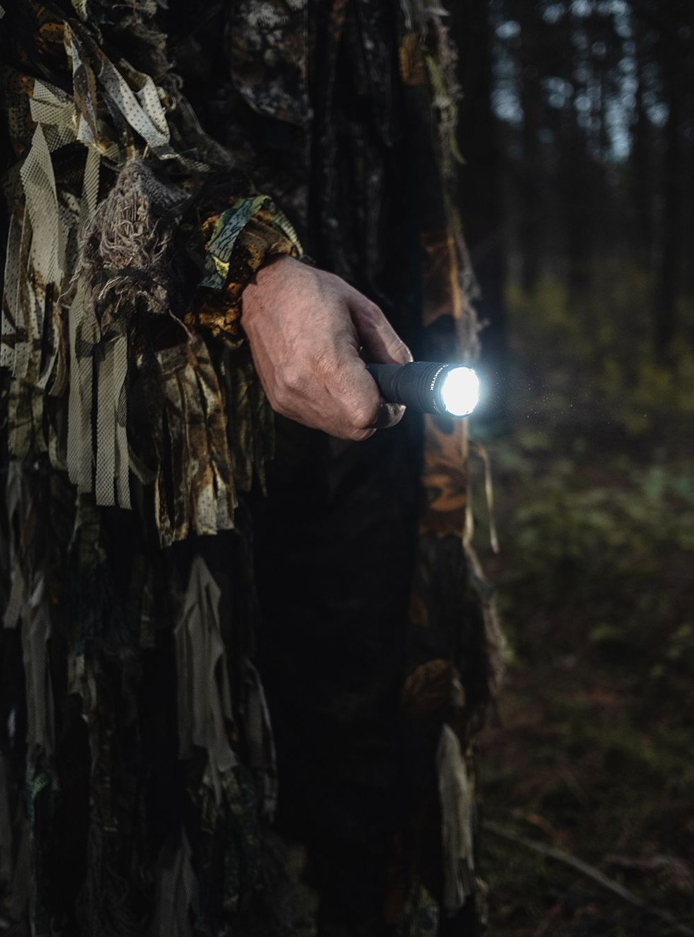 Фонарь тактический Armytek Dobermann Extended Set (белый 1000 люмен)
