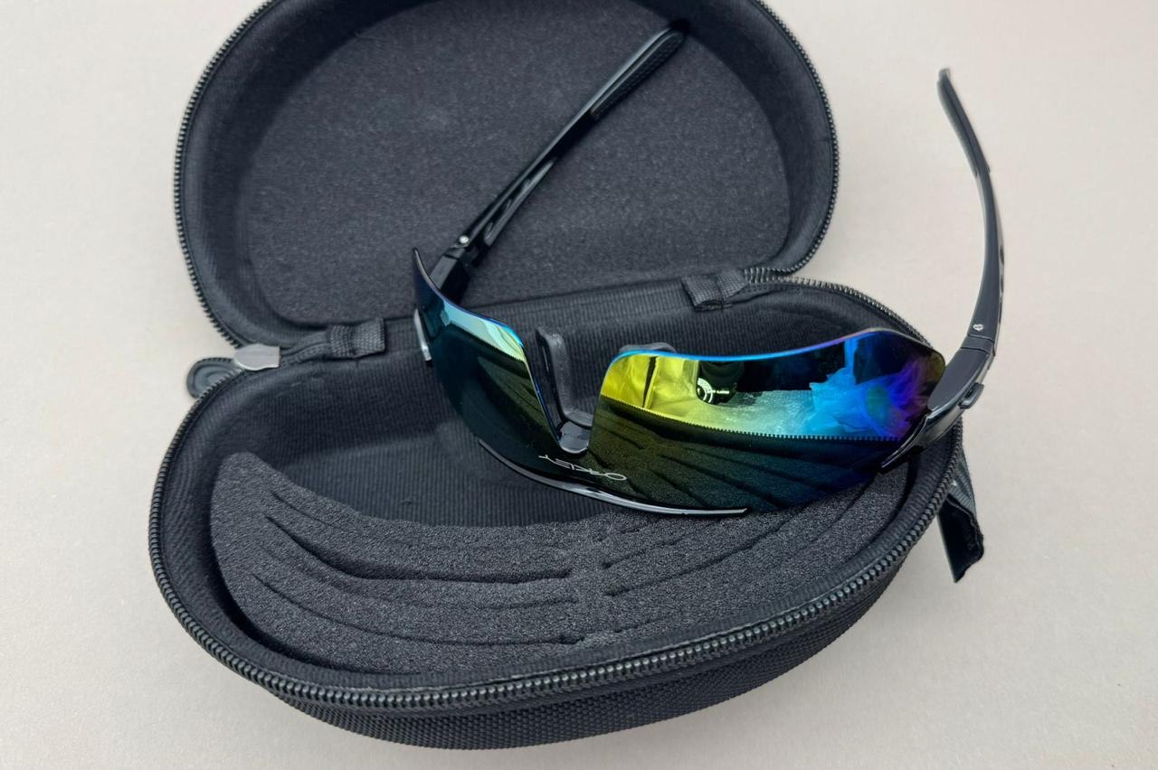Очки тактические защитные OAKLEY