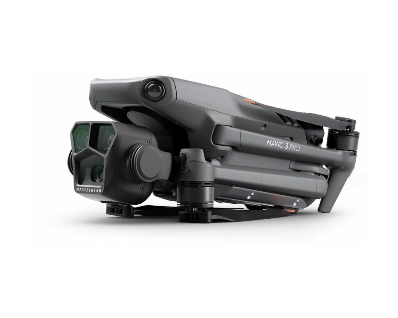 Квадрокоптер DJI Mavic 3 Pro Fly More Combo (DJI RC)