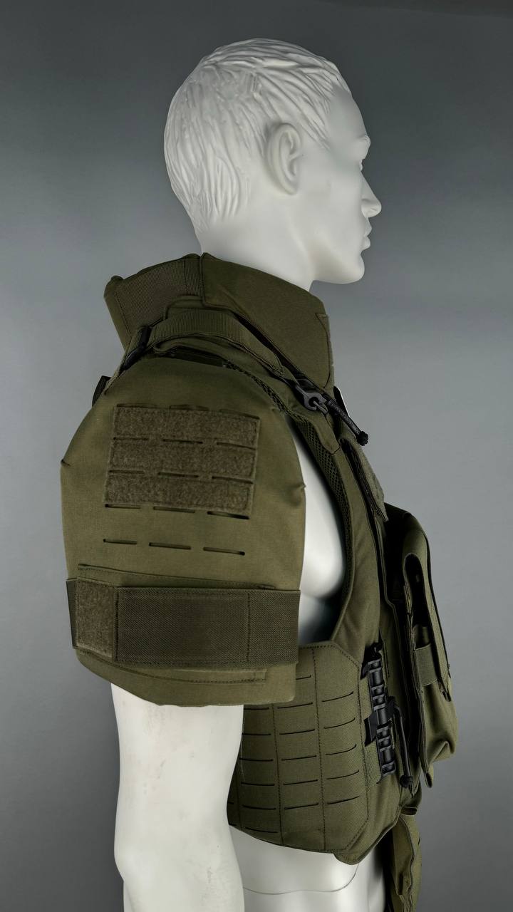 Бронежилет "UNIVERSAL ARMOR"