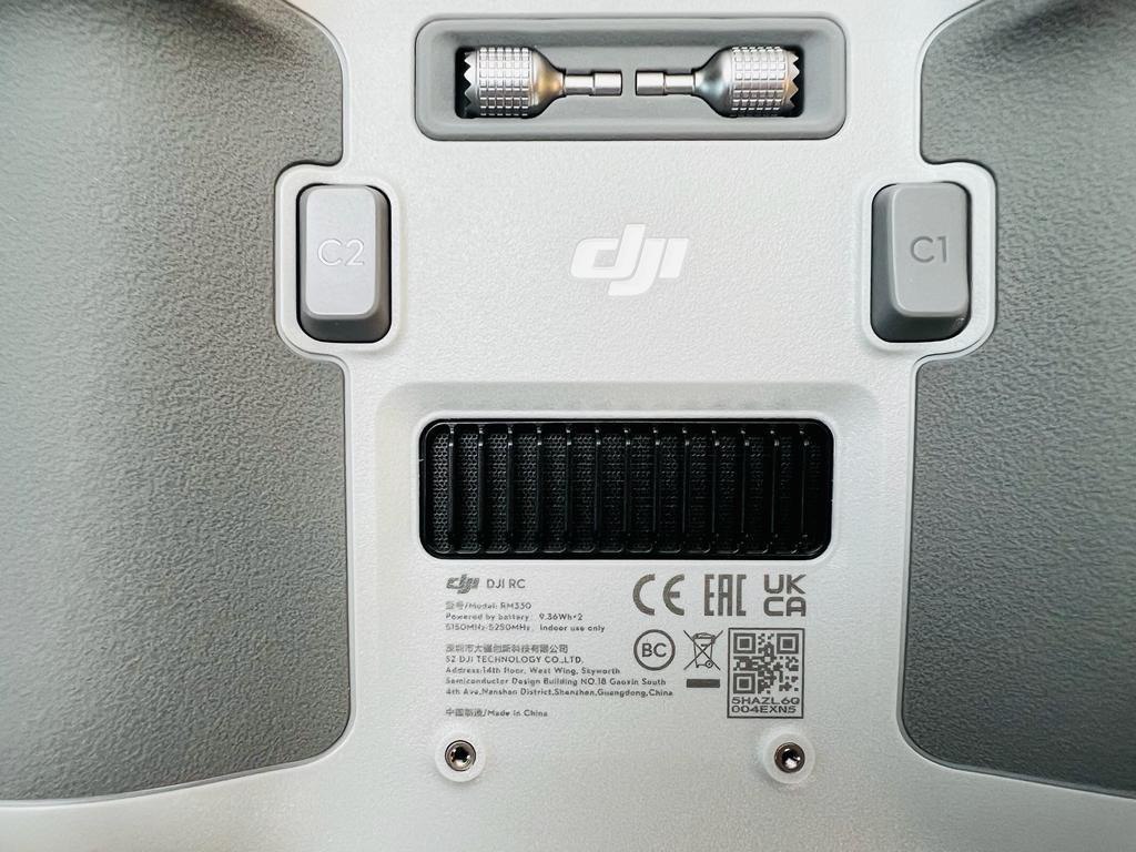Квадрокоптер DJI Mavic 3 Pro (DJI RC)