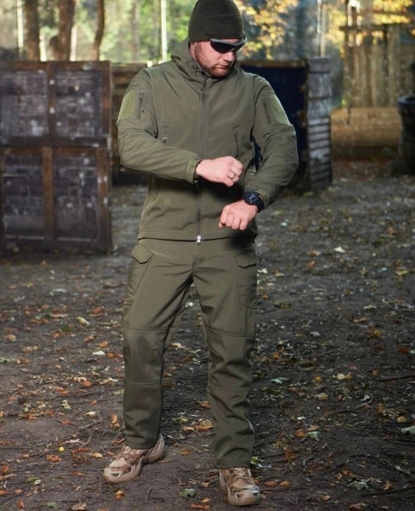 Тактический костюм Esdy Softshell - изготовлен из водоотталкивающей ткани (Акулья кожа), с утепленным флисовым подкладом