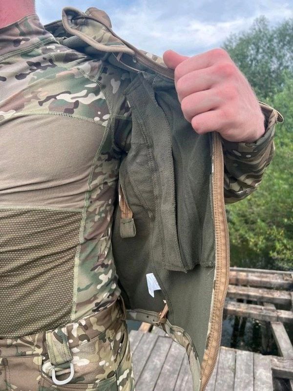 Тактический костюм Esdy Softshell - изготовлен из водоотталкивающей ткани (Акулья кожа), с утепленным флисовым подкладом