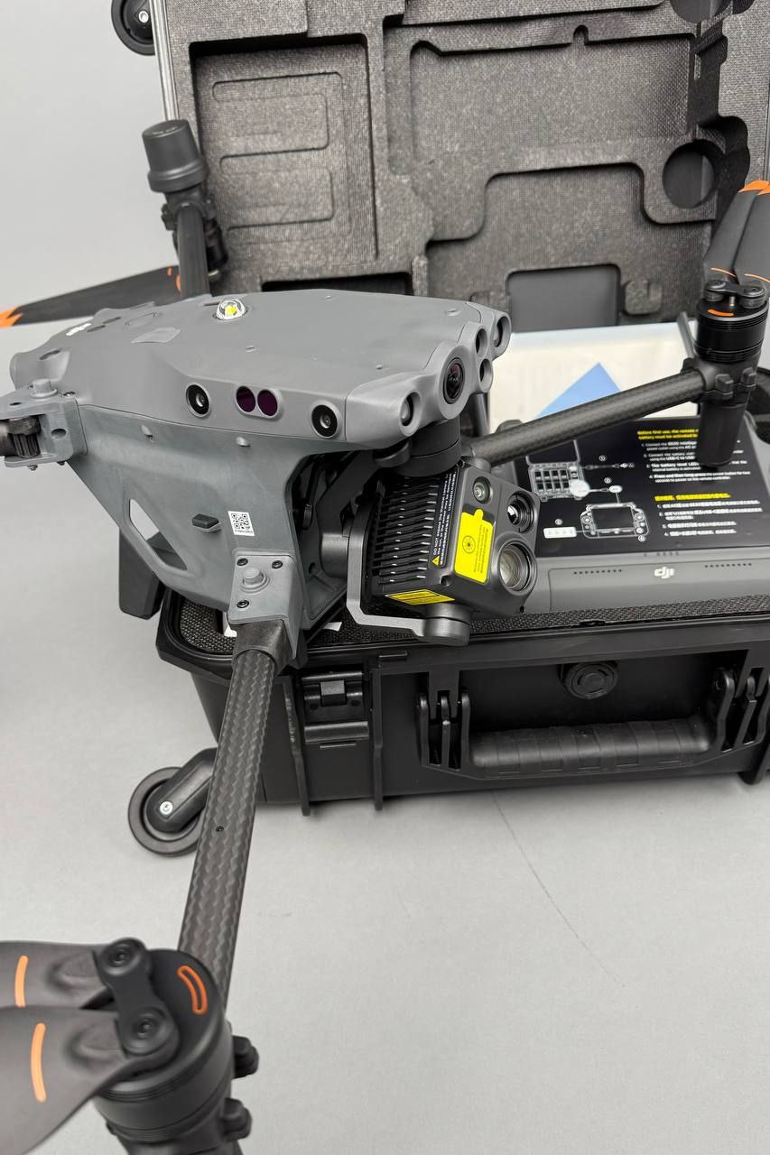 Квадрокоптер DJI Matrice 30T (с тепловизором)