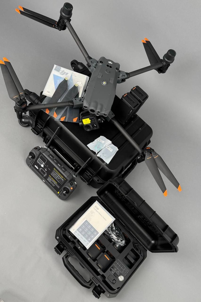 Квадрокоптер DJI Matrice 30T (с тепловизором)