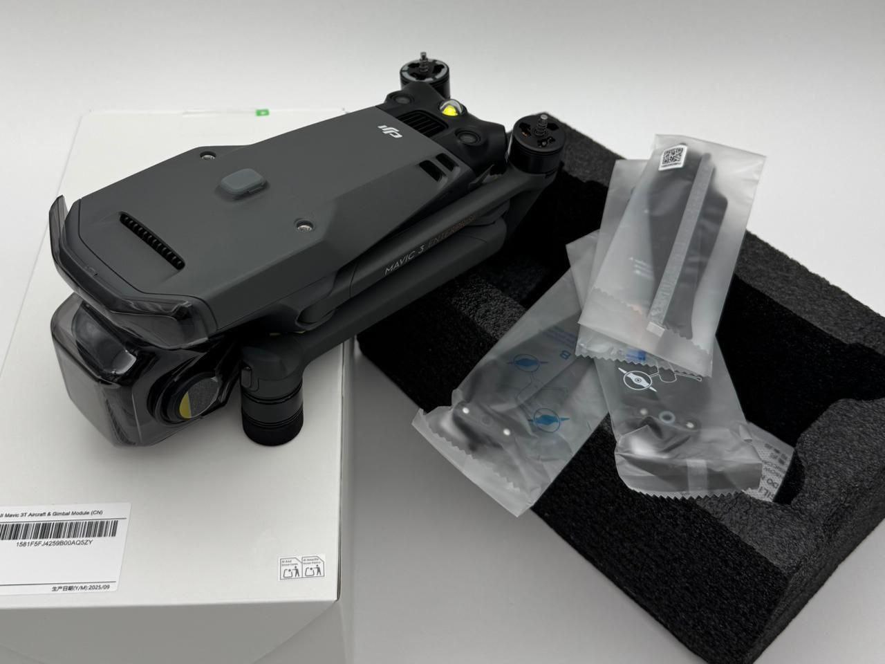 Квадрокоптер DJI Mavic 3T Thermal (с тепловизором) в комплектации «тушка»