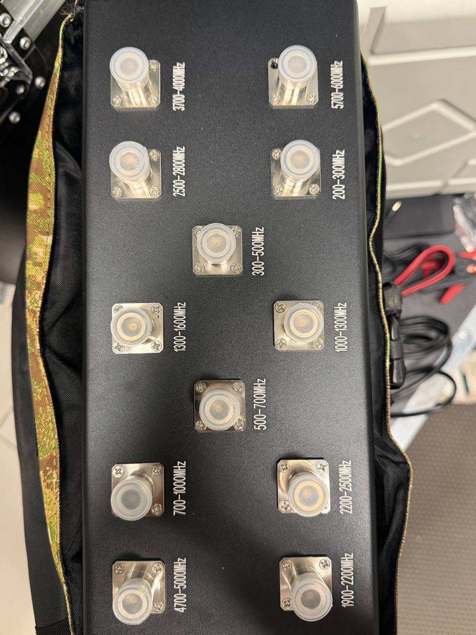 РЭБ Рюкзак Гарпия pro 600W 12К с купольной антенной на крышу автомобиля и штыревыми антеннами для пехоты , 2в1