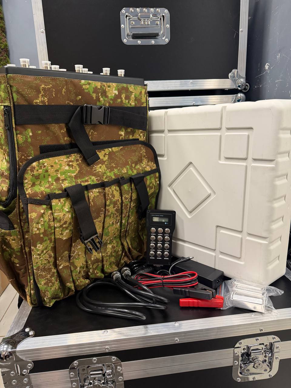 РЭБ Рюкзак Гарпия pro 600W 12К с купольной антенной на крышу автомобиля и штыревыми антеннами для пехоты , 2в1